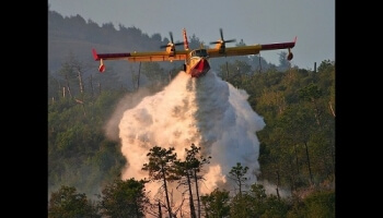 Les pompiers du ciel et leurs Canadairs
